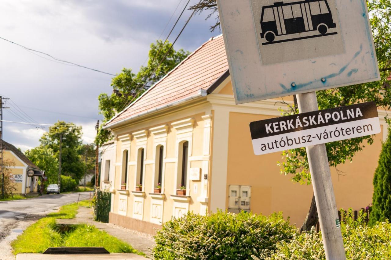 Kápolna Vendégház Kerkaskapolna Exteriér fotografie