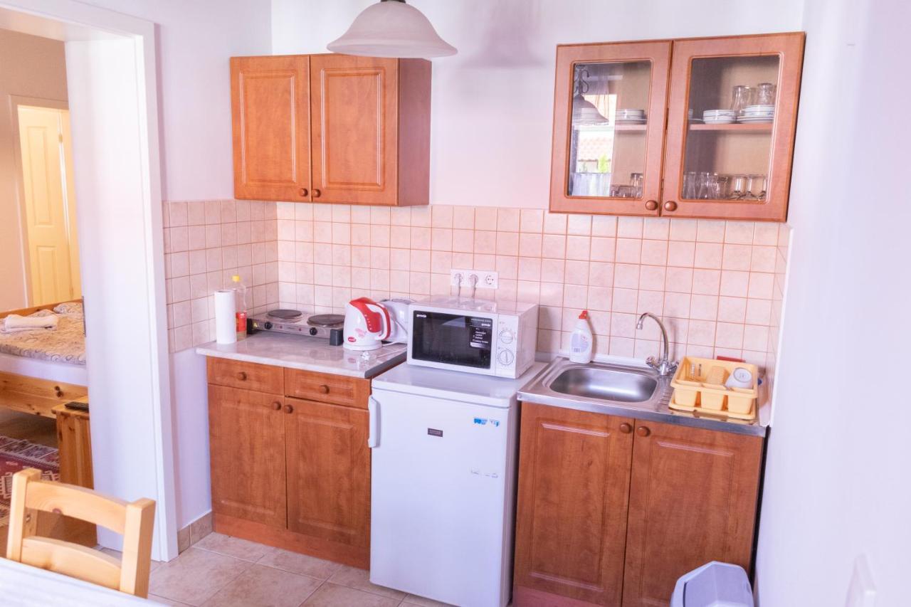 Kápolna Vendégház Kerkaskapolna Exteriér fotografie